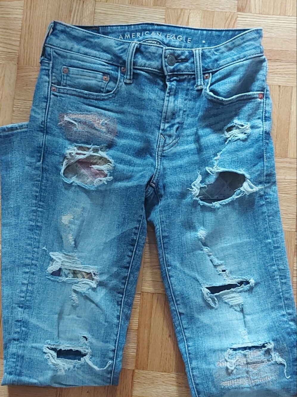 American Eagle Outfitters Light Blue Ripped Skinny Jeans